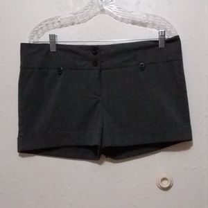 Tag removed/ Cute shorts/ Color-Gray